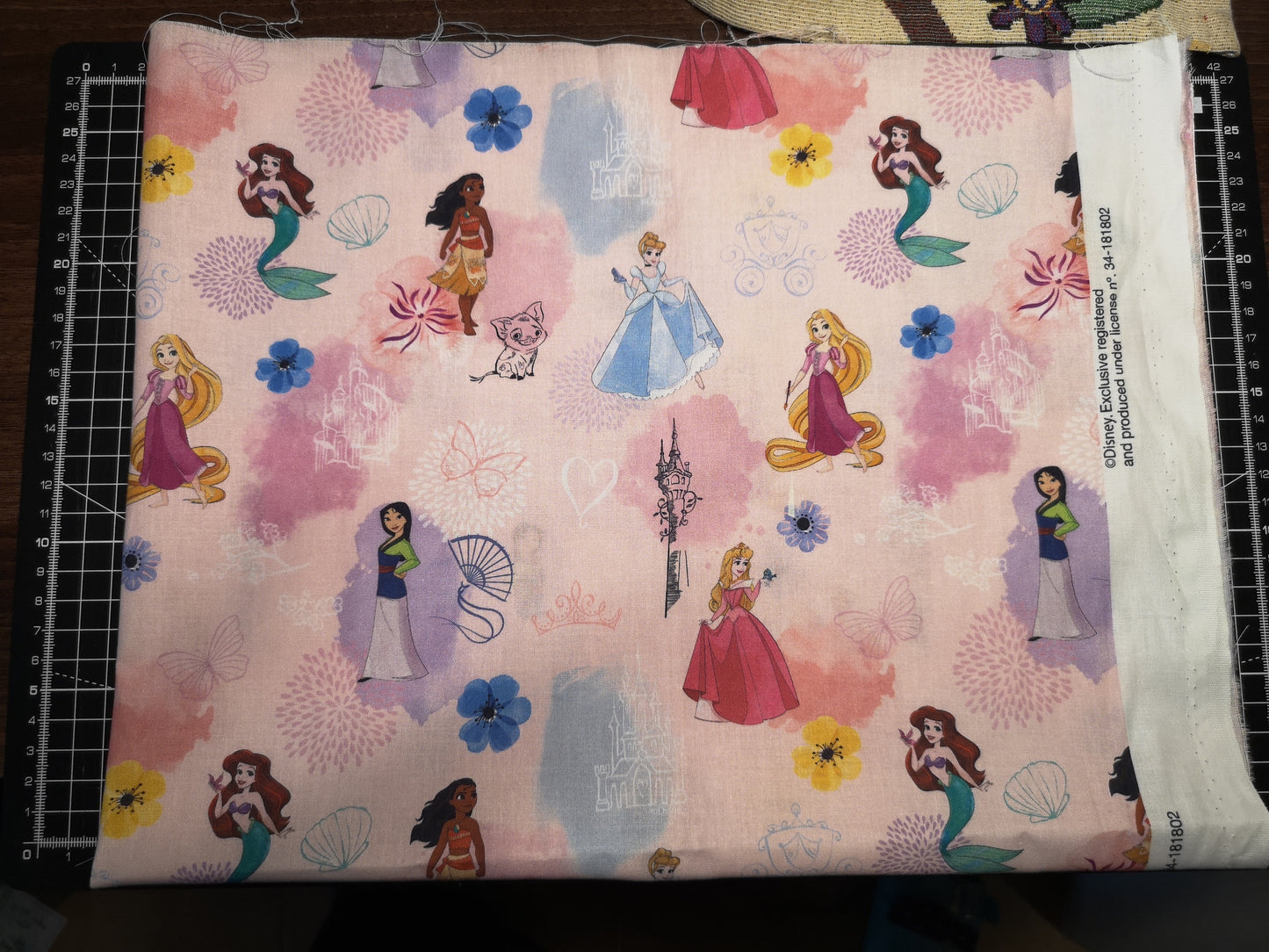 Licensed Disney Fabric 100% cotton: Frozen, Anna, Elsa, Olaf, Ariel, Aurora, Cinderella, Ariel, Rapunzel, Mulan, Snow White