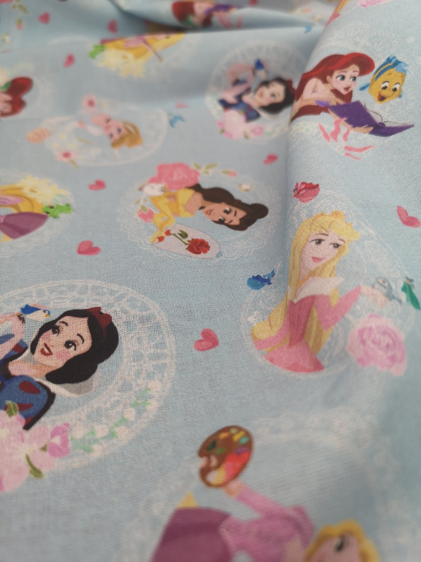 Licensed Disney Fabric 100% cotton: Frozen, Anna, Elsa, Olaf, Ariel, Aurora, Cinderella, Ariel, Rapunzel, Mulan, Snow White