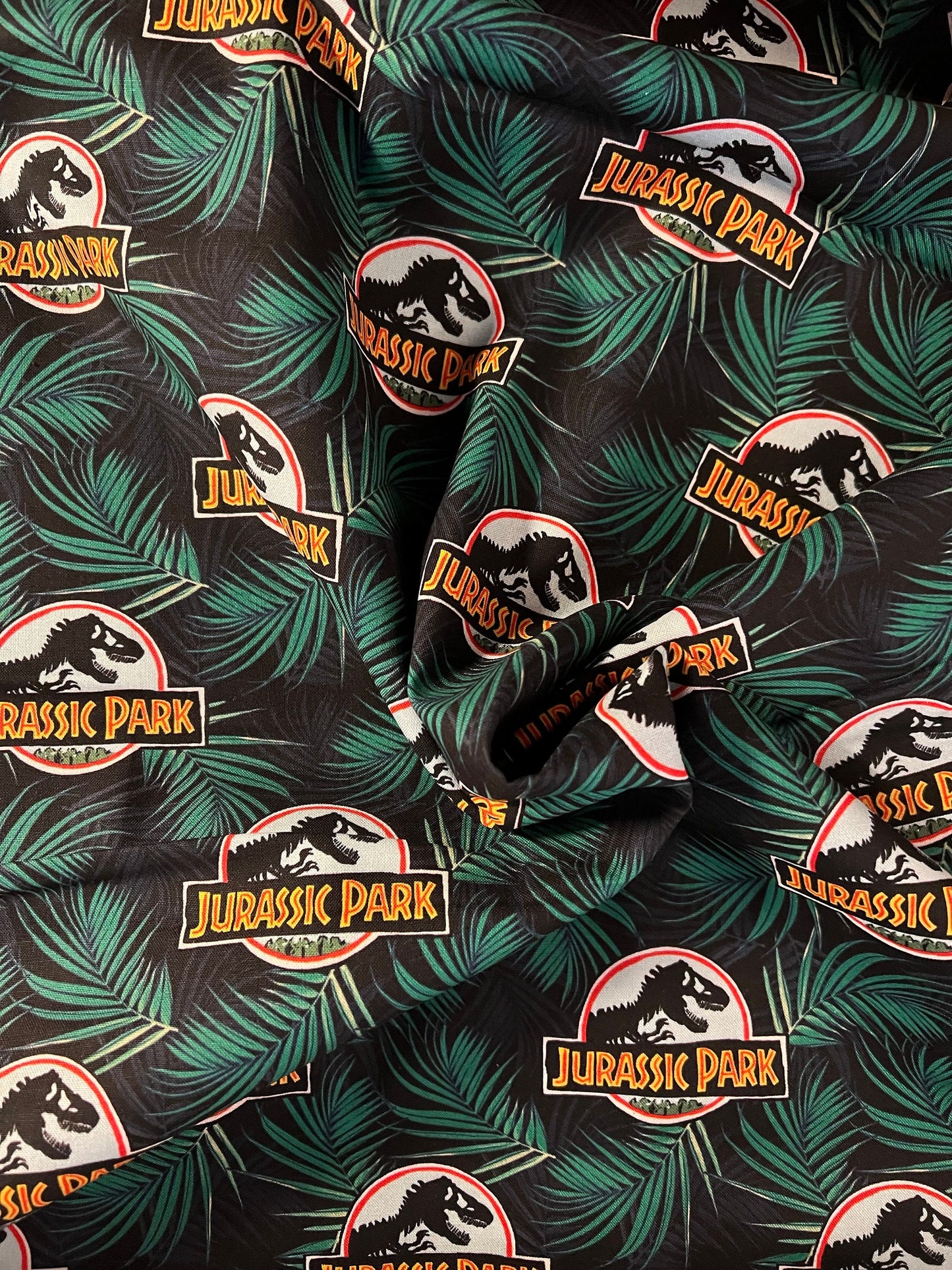 Licensed Jurassic Park fabric 100% cotton: logo, T-Rex, Life finds a way, dinosaurs